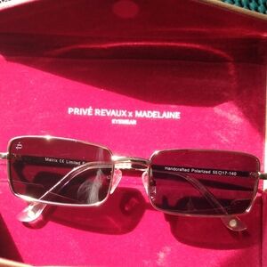 Privé Revaux Sunglasses With Case, Authenticity Cert Cleaning Cloth, Polarized